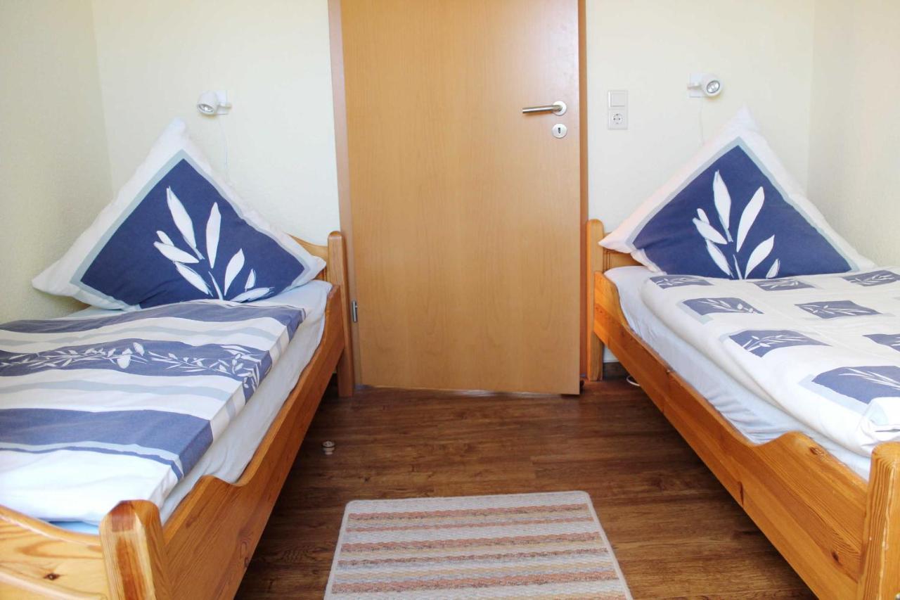 Ferienwohnung Am Schloss 웨케문데 외부 사진